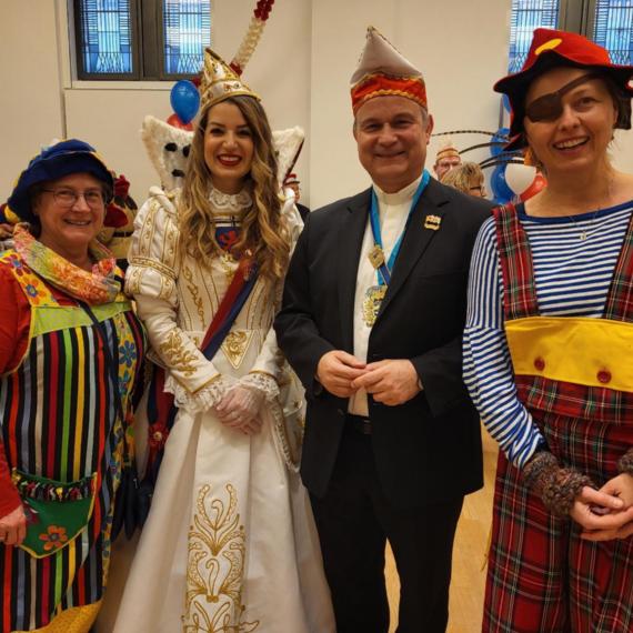 Bonna und Stadtdechant  Dr. Hofmann