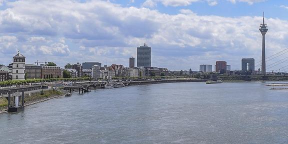 <span class='first'>Aktion Neue Nachbarn</span><span class='second'>Düsseldorf</span>