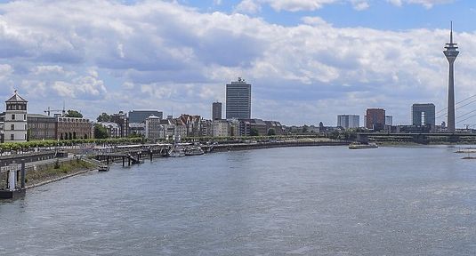 <span class='first'>Aktion Neue Nachbarn</span><span class='second'>Düsseldorf</span>