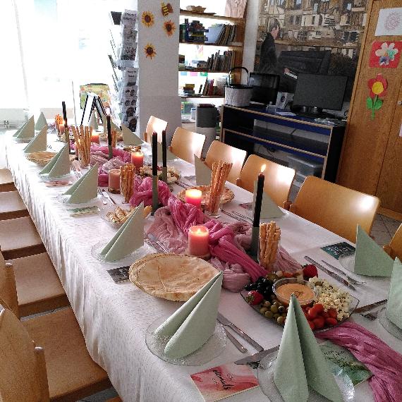 Ladies Night im Hand-im-Hand