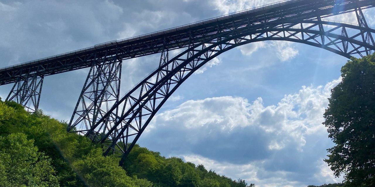 <span class='first'>Aktion Neue Nachbarn</span><span class='second'>Solingen</span>